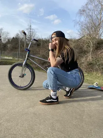 OnlyFans cuenta ariana_bmx avatar 1