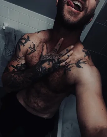 OnlyFans cuenta xach_92 header 2