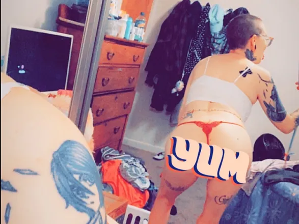 OnlyFans cuenta mollyxmanic header 2