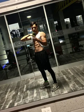 OnlyFans cuenta royrojas01 avatar 1