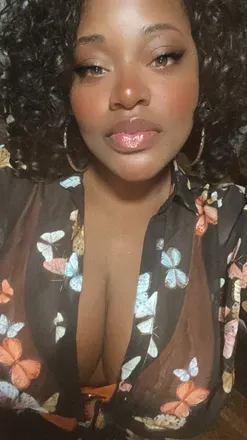 OnlyFans account  montanarae23 avatar 1