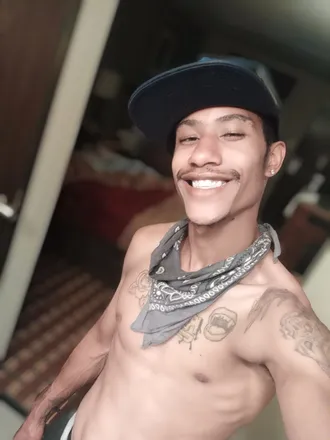OnlyFans cuenta blue423royal header 2