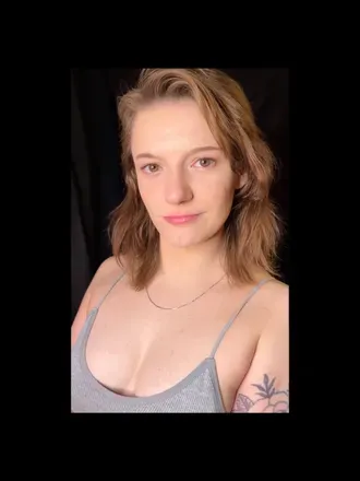 OnlyFans account  britblowsclouds avatar 1