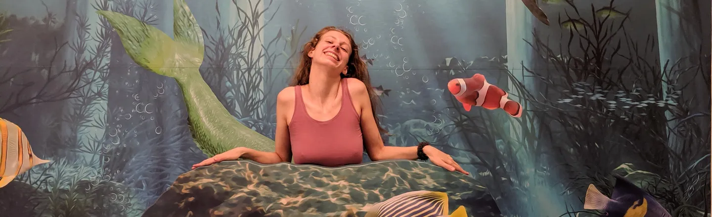 OnlyFans account  explore_alice header 2