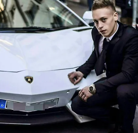 OnlyFans cuenta italiantopboy header 2
