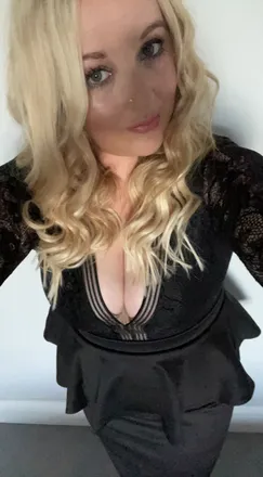 OnlyFans cuenta misssophiaroberts header 2