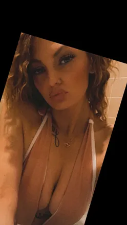 OnlyFans cuenta itsjusmeeeeh header 2