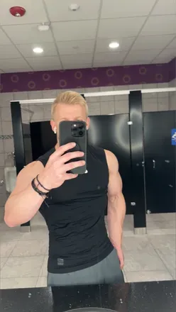 OnlyFans cuenta kullian208 avatar 1