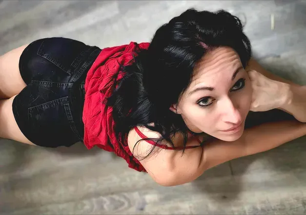 OnlyFans cuenta feralfarmgirl avatar 1