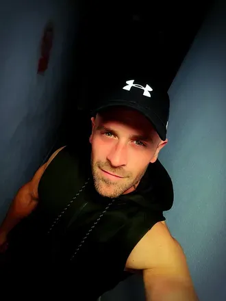 OnlyFans account  hunglength6969 avatar 1