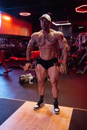OnlyFans cuenta yourmuscleman avatar 1