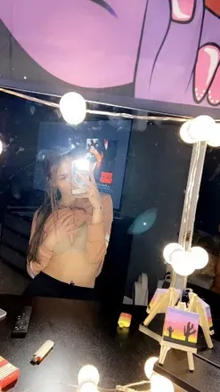 OnlyFans cuenta queenlils22 header 2