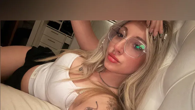 OnlyFans cuenta amyfraise header 2