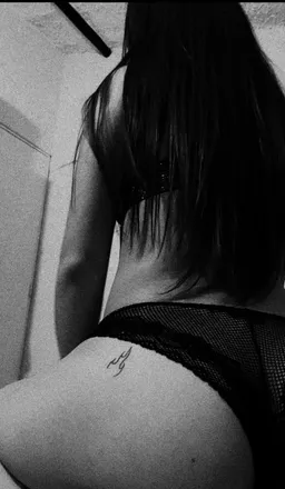 OnlyFans cuenta sharolt2 header 2