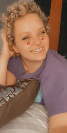 OnlyFans account  thickthighs_saveslives22 avatar 1