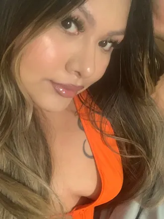 OnlyFans account  eveeequeen header 2
