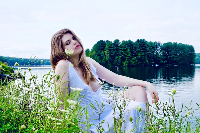 OnlyFans cuenta luciquinn header 2
