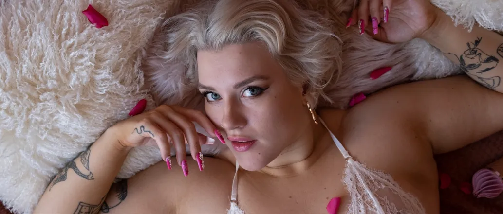 OnlyFans cuenta bimbocherryvip header 2