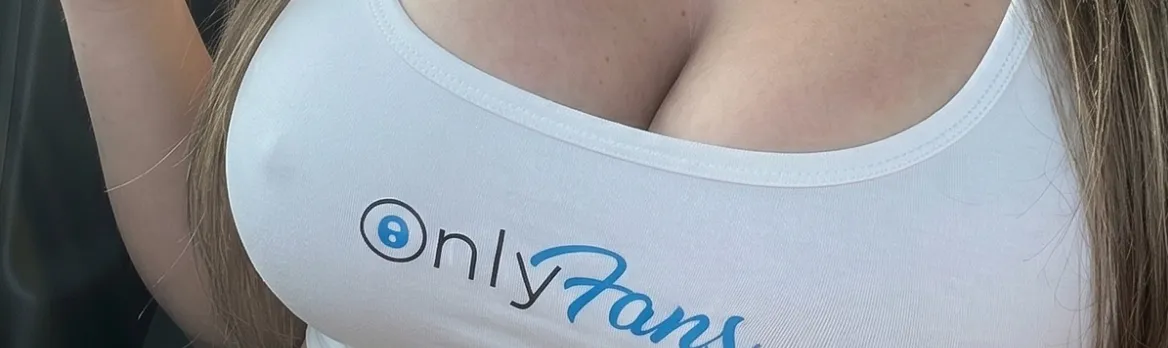OnlyFans cuenta curvygirlteam header 2