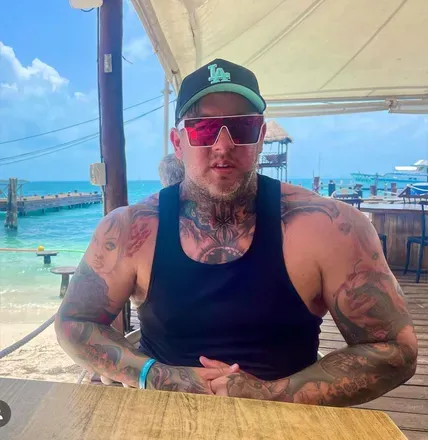 OnlyFans cuenta positively_unknown avatar 1