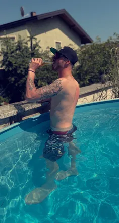 OnlyFans cuenta smike2121 header 2