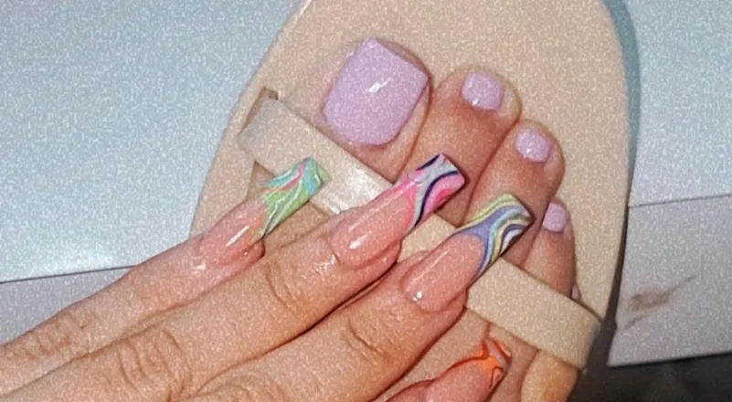 OnlyFans account  prettylittlefeet0521 header 2