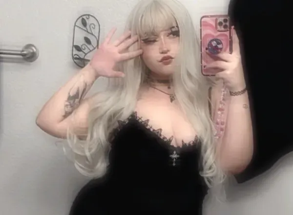 OnlyFans cuenta karmahara avatar 1
