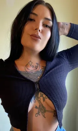 OnlyFans cuenta cryyy-baby-94 avatar 1