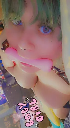 OnlyFans account  animejunkie08 header 2