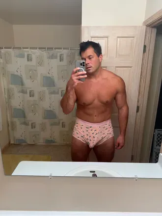 OnlyFans account  marksprivatevault avatar 1