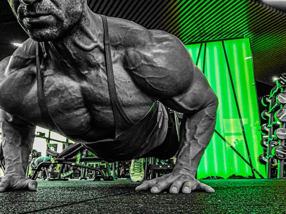OnlyFans cuenta fitmannn header 2