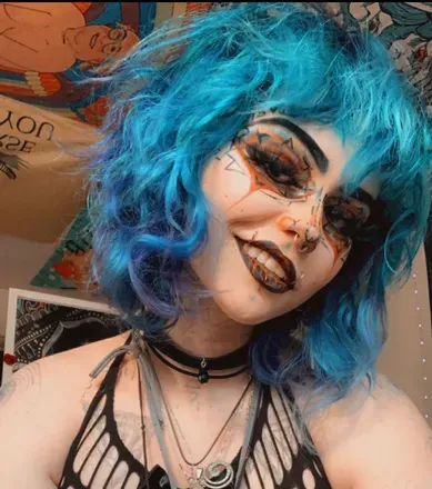 OnlyFans account  teasinglytrashed avatar 1