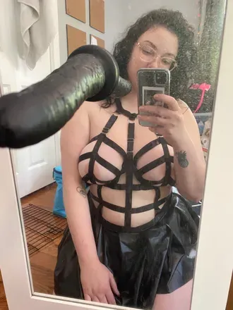 OnlyFans account  curvylovexoxo avatar 1