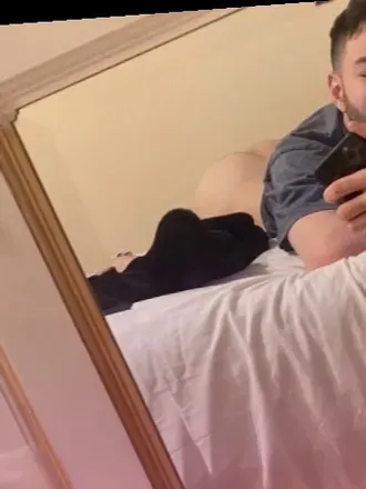 OnlyFans cuenta youronlyvers header 2
