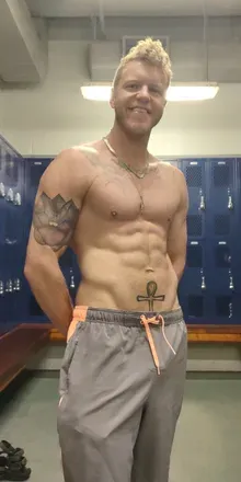 OnlyFans cuenta alexanderoctober avatar 1