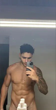 OnlyFans account  fitnarad avatar 1