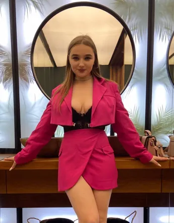 OnlyFans cuenta moonsannie header 2