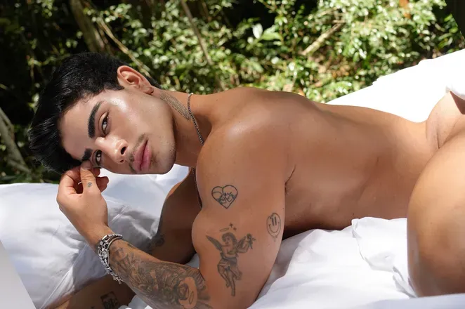 OnlyFans account  pedrcrochaa header 2