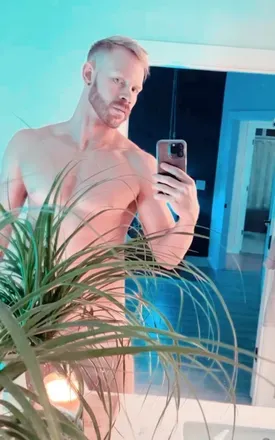 OnlyFans account  gingerbred13 avatar 1