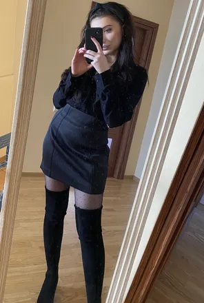 OnlyFans cuenta bellagreen720 header 2