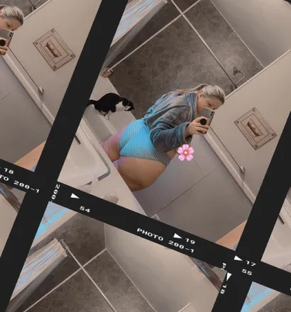 OnlyFans account  kittiekinzie header 2