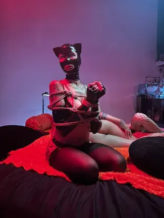OnlyFans cuenta theinfamousbutterfly header 2