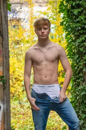 OnlyFans account  leo_gingerr avatar 1