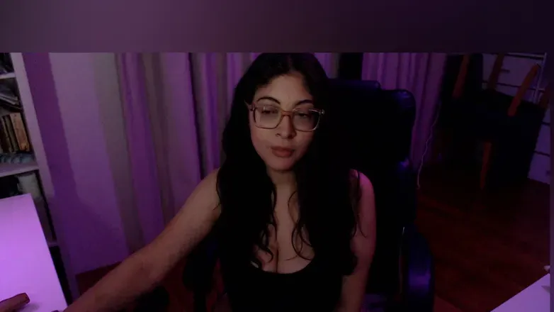OnlyFans account  sarah_loopz header 2