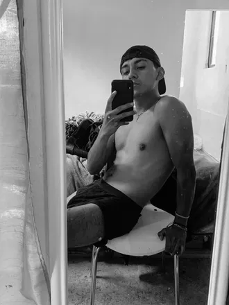 OnlyFans account  prboy33 header 2