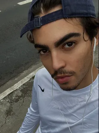 OnlyFans cuenta youngbiglatino avatar 1