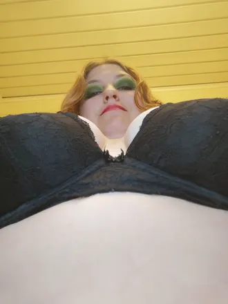 OnlyFans cuenta madamfrau header 2