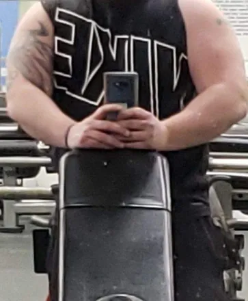 OnlyFans cuenta dadbod8365 header 2