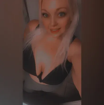 OnlyFans cuenta blondelyonness avatar 1