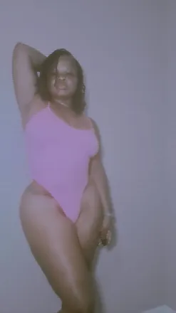 OnlyFans cuenta ladybigred header 2